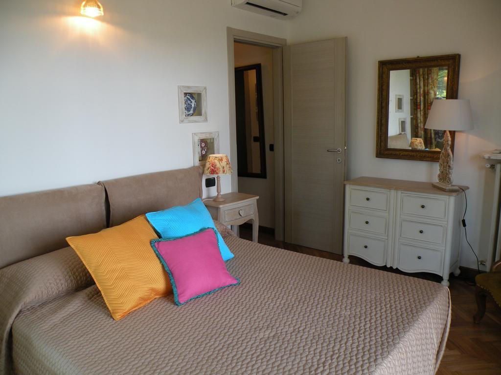 Villa Paradiso Apartment Сірміоне Екстер'єр фото